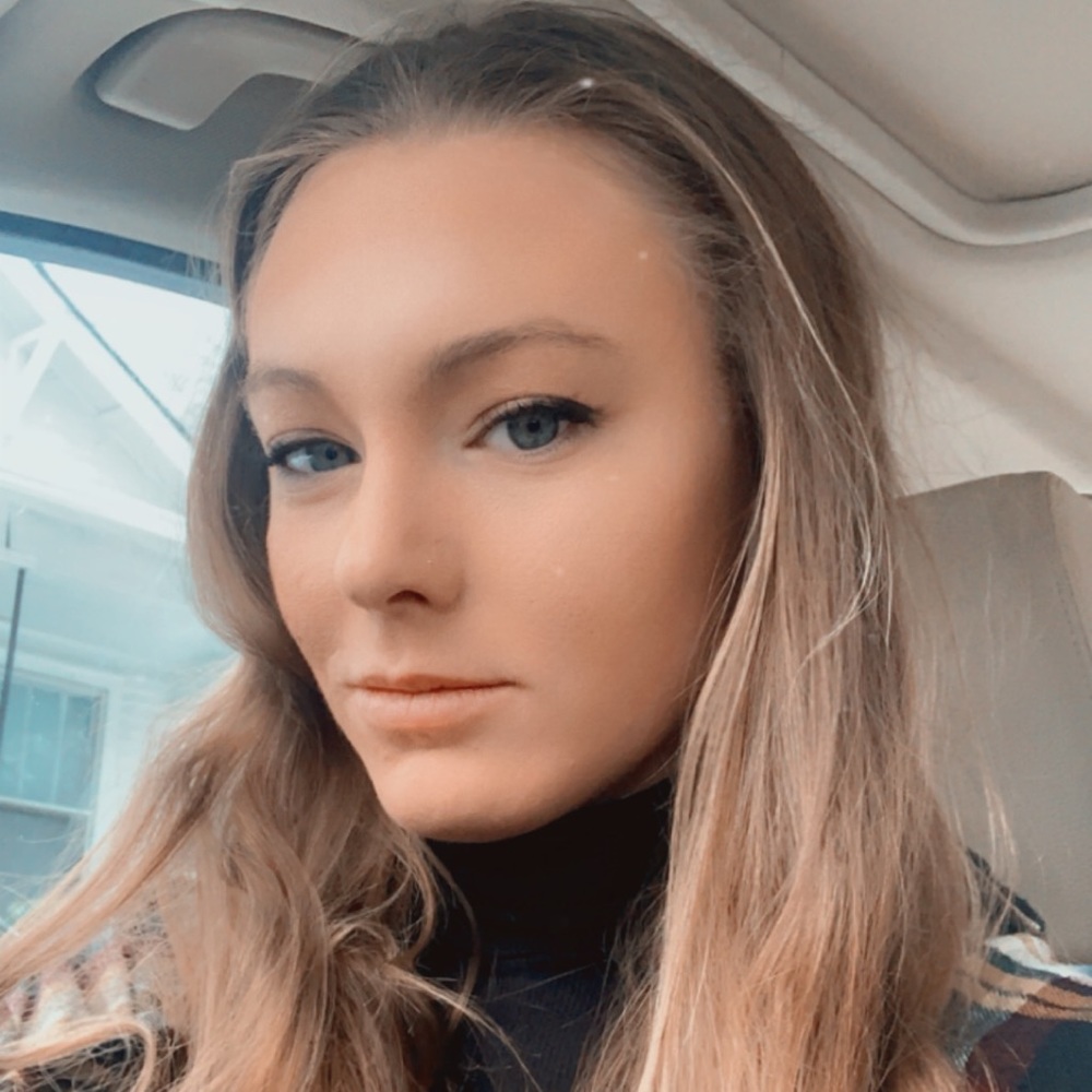 Meet your Posher, Brooke